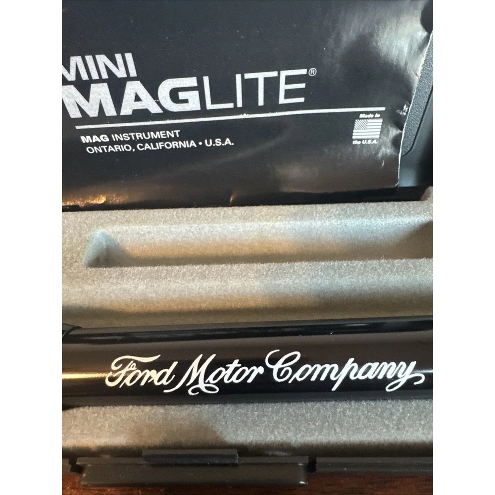 Ford Motor Company Black Mini Maglite W/case